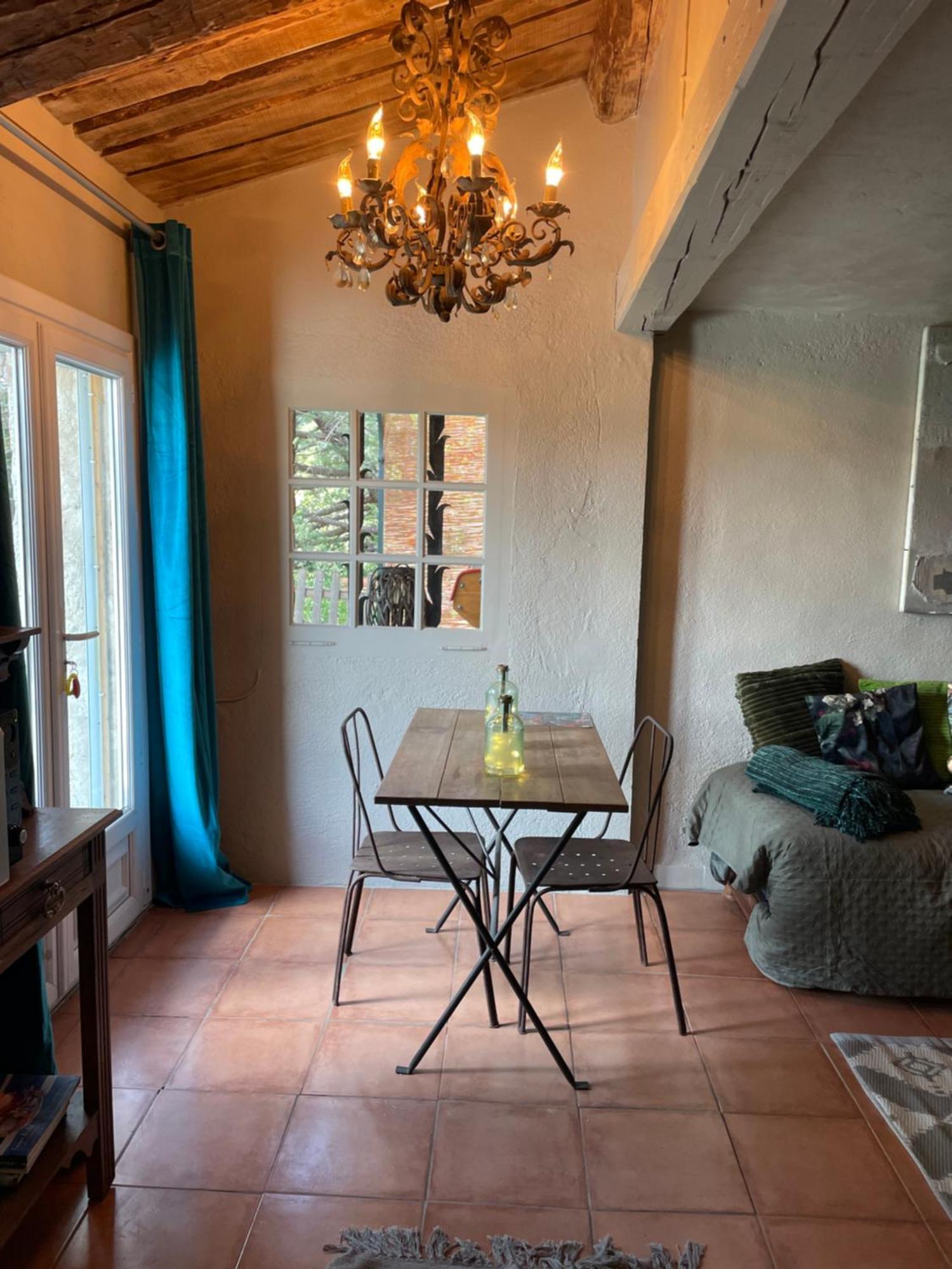 Chambre Familiale Avec Terrasse Aux Portes Du Verdon Apartment Тригaнс Екстериор снимка